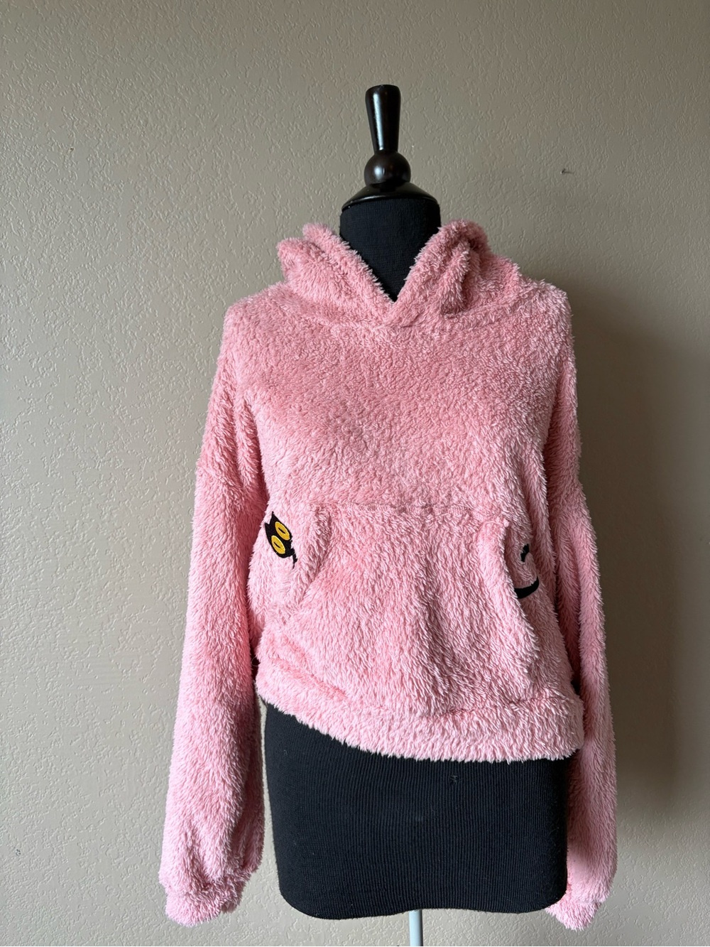 Pink Fuzzy Cropped Cat Pullover Hoodie Size Large Kangaroo Pocket Cat ears